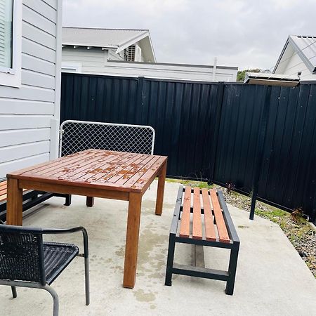Holiday Home Close To Beach Private Parking Dunedin Exteriör bild